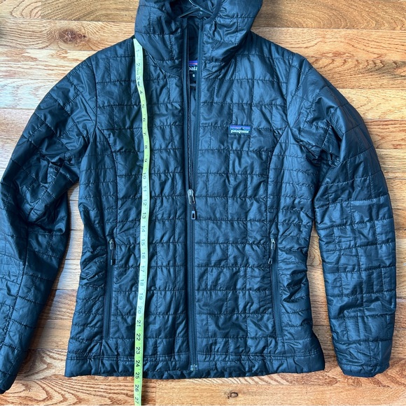 VGUC Patagonia Quilted Nano Puff Hoodie Size Small Black Light Packable Jacket - Picture 13 of 16